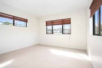 2 Coachman Drive, Flat Bush