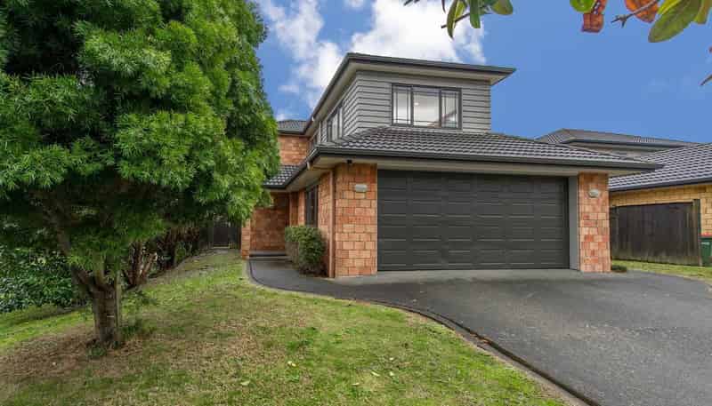 2 Coachman Drive, Flat Bush
