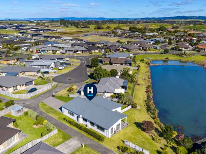 9 Kamahi Place, One Tree Point