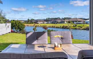 9 Kamahi Place, One Tree Point