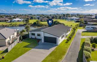 9 Kamahi Place, One Tree Point