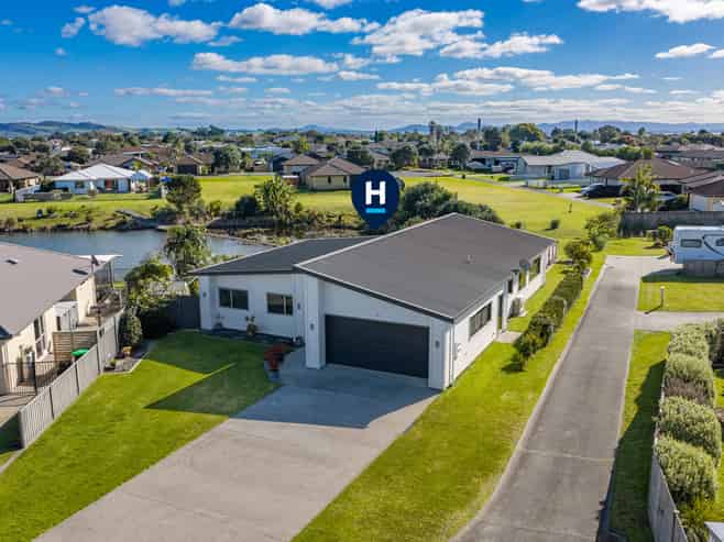9 Kamahi Place, One Tree Point
