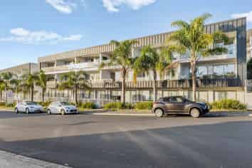 109/17 Link Crescent, Stanmore Bay