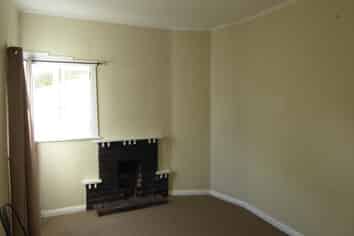 10B Cavendish Square, Strathmore Park