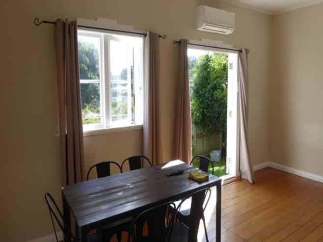 10B Cavendish Square, Strathmore Park