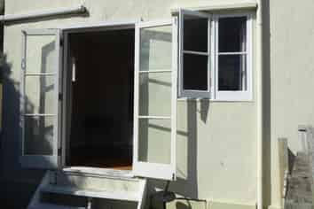10B Cavendish Square, Strathmore Park