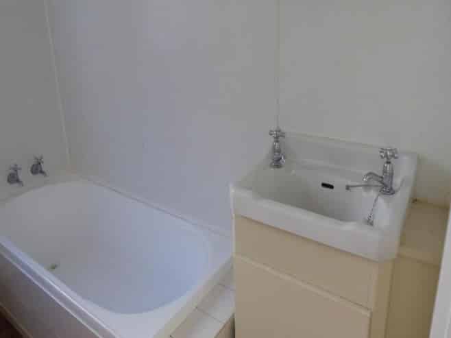 10B Cavendish Square, Strathmore Park