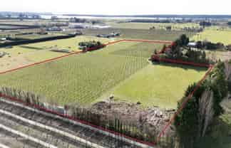 19 The Coastal Highway, Redwood Valley