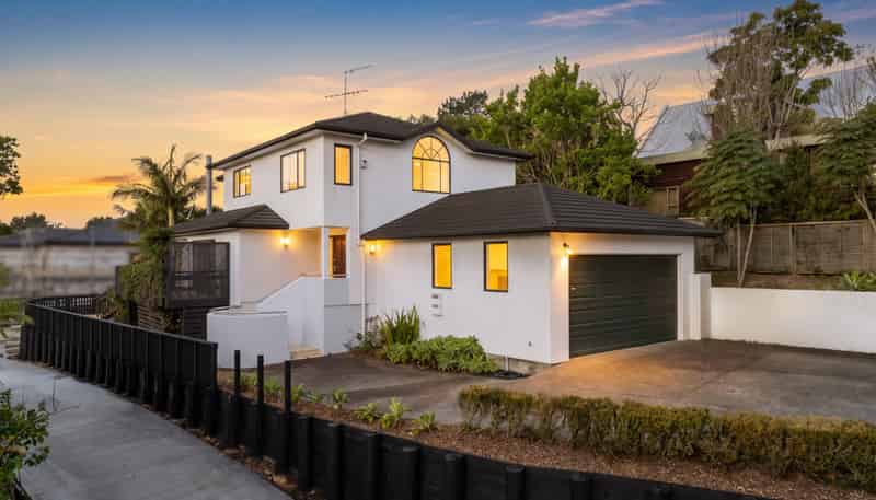 12B Kimberly Grove, Greenhithe