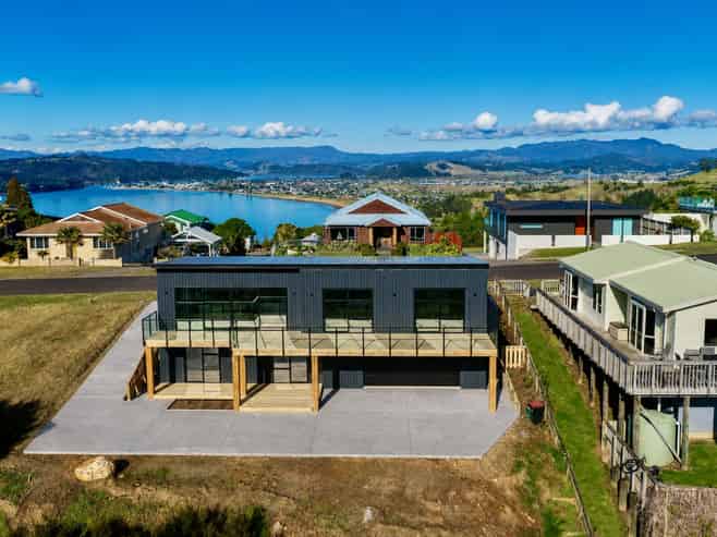 116 Centennial Drive, Whitianga