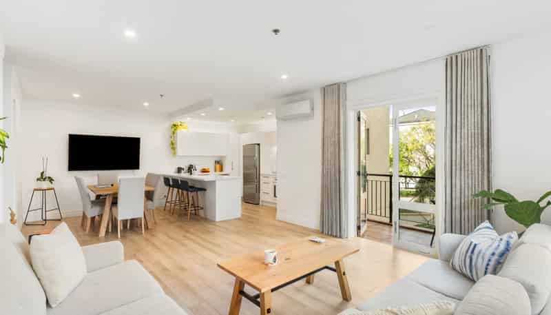1E/18 Joseph Banks Terrace, Remuera