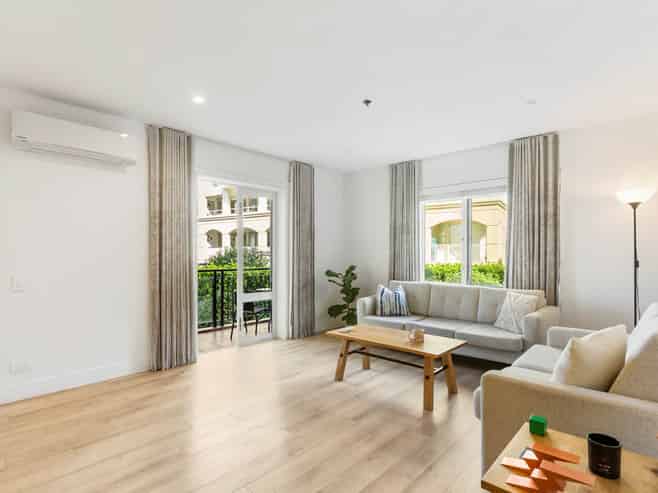 1E/18 Joseph Banks Terrace, Remuera