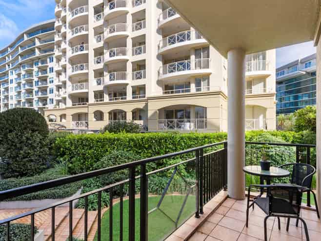 1E/18 Joseph Banks Terrace, Remuera