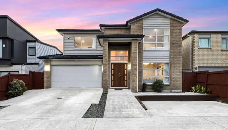19 Kira Road, Flat Bush