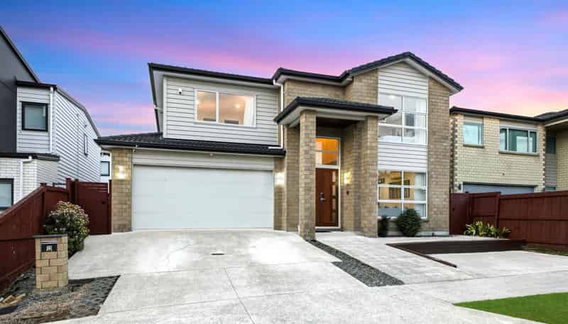 19 Kira Road, Flat Bush