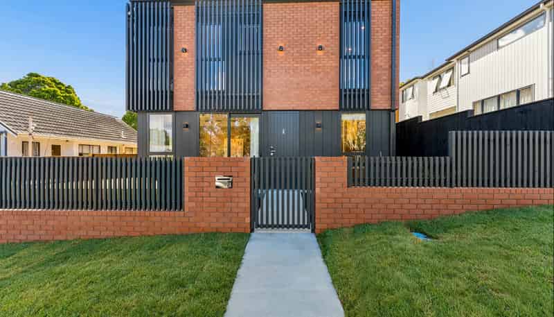 21A Tonkin Drive, Sunnynook