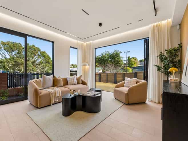 21A Tonkin Drive, Sunnynook