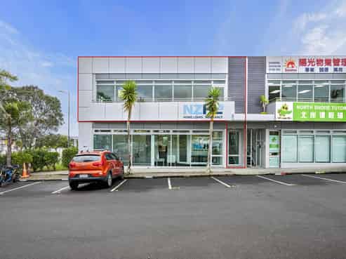 Standout 122sqm office in Albany