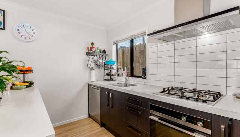 2/9 Surrey Street, Tawa