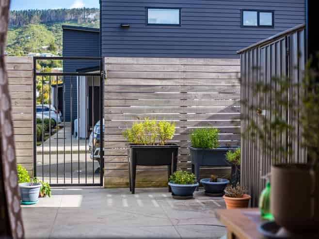 2/9 Surrey Street, Tawa