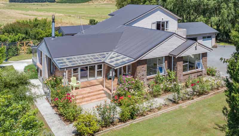 283 Oturoa Road, Poroutawhao