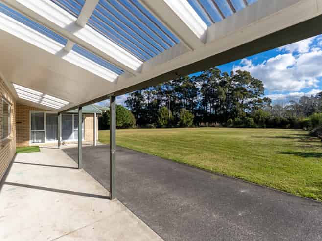 1284 Dairy Flat Highway, Dairy Flat