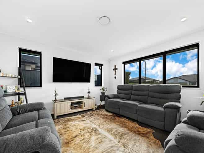 131 HITCHEN ROAD, Pokeno