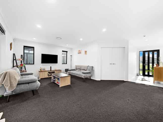 131 HITCHEN ROAD, Pokeno