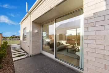 7 Shrubbery Lane, Rolleston