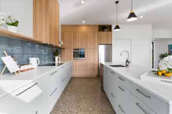 1124B Miranda Road, Kaiaua