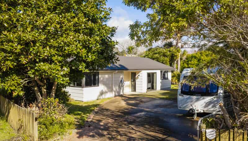4 Marina Way, Athenree