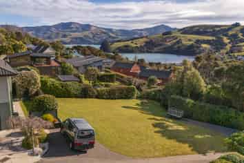 8 Vangioni Lane, Akaroa