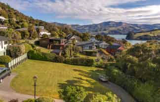 8 Vangioni Lane, Akaroa