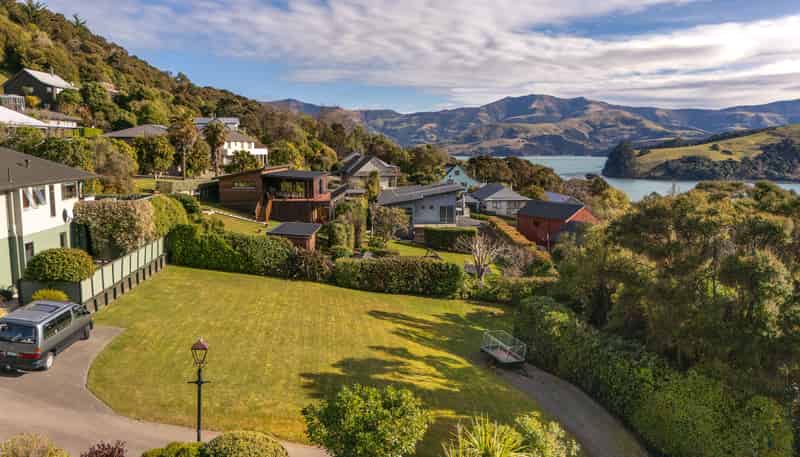 8 Vangioni Lane, Akaroa