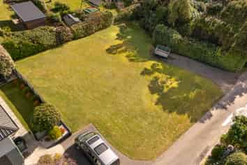 8 Vangioni Lane, Akaroa