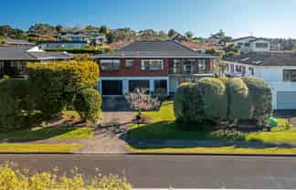 137 Stapleford Crescent, Browns Bay