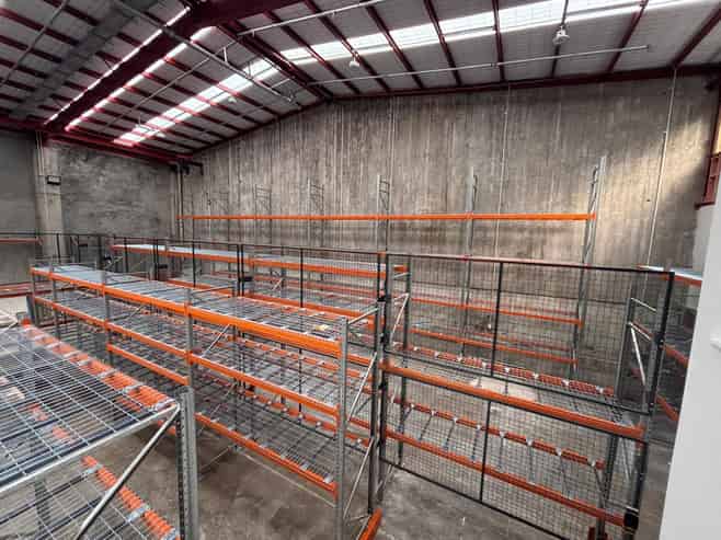 Premium Refurbished warehouse office combo