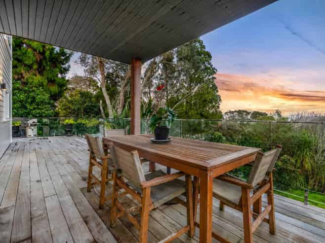 4/92 Churchill Road, Murrays Bay