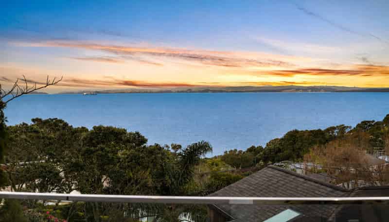 4/92 Churchill Road, Murrays Bay