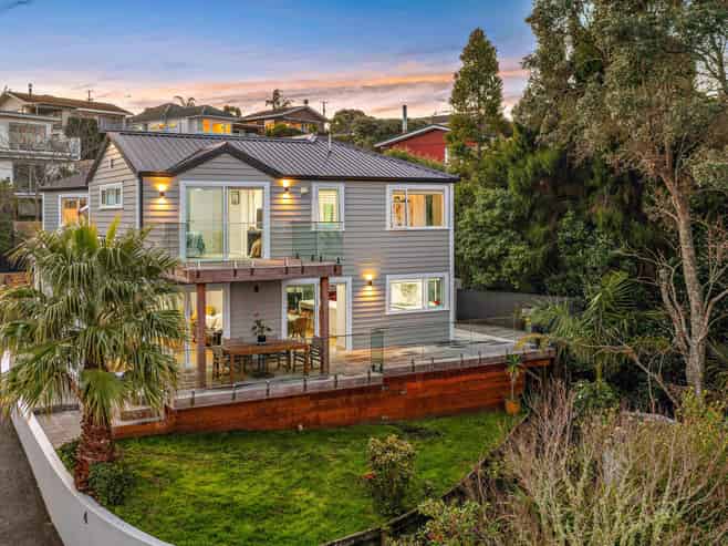 4/92 Churchill Road, Murrays Bay