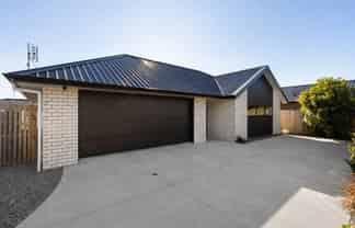 34 Maanihi Drive, Rototuna North