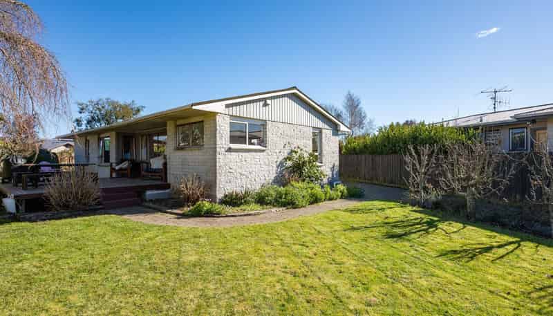 13 Newman Avenue, Brightwater