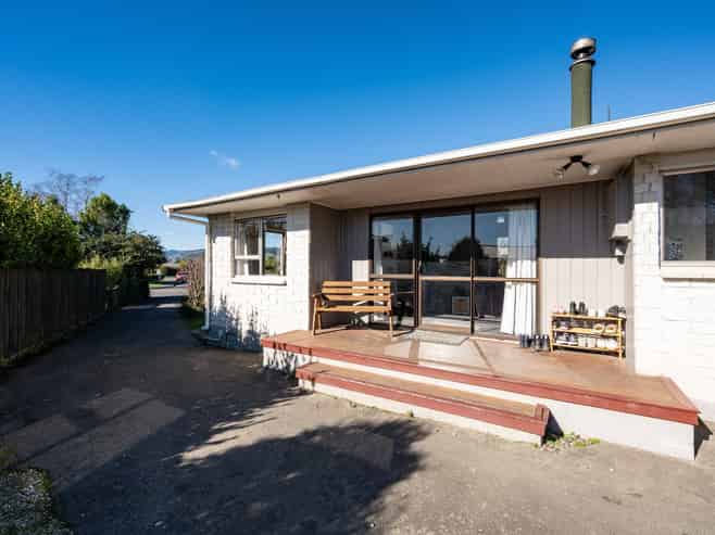 13 Newman Avenue, Brightwater