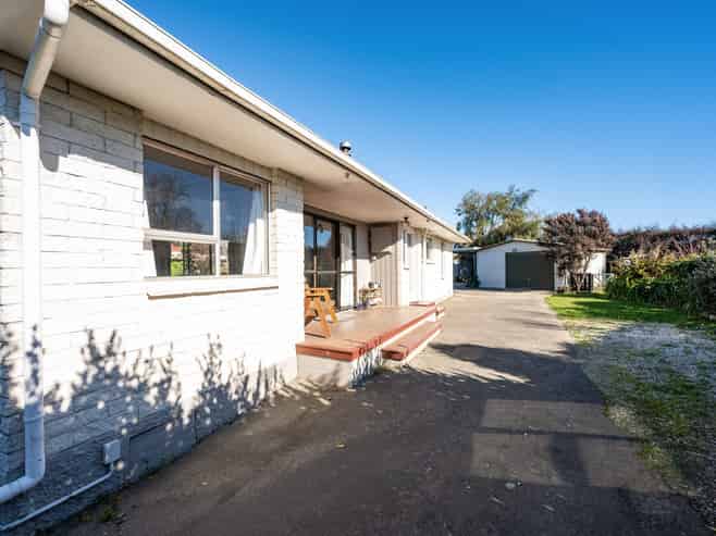 13 Newman Avenue, Brightwater