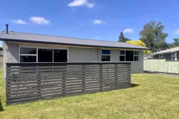 14 Pulham Crescent, Queenwood