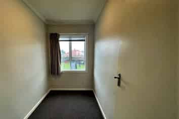 Auckland - Address withheld