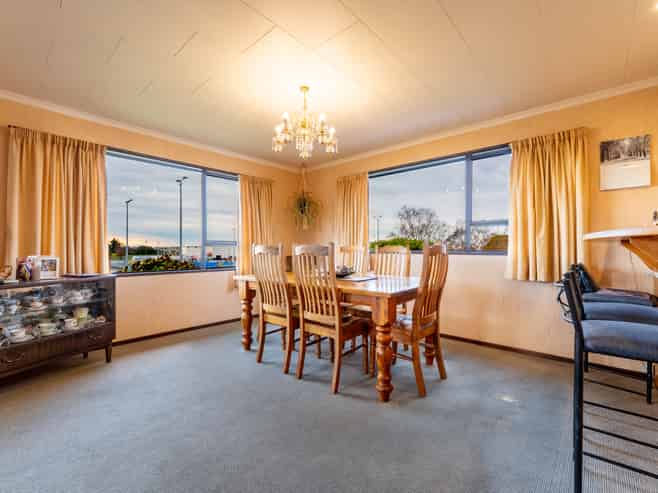 27 Roxburgh Street, Glenwood