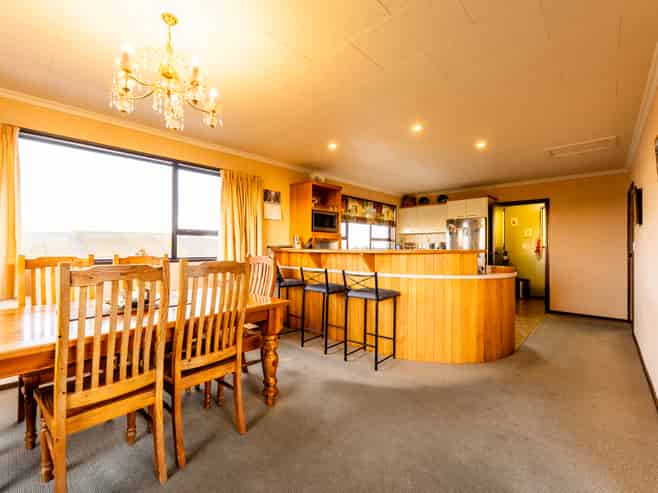 27 Roxburgh Street, Glenwood