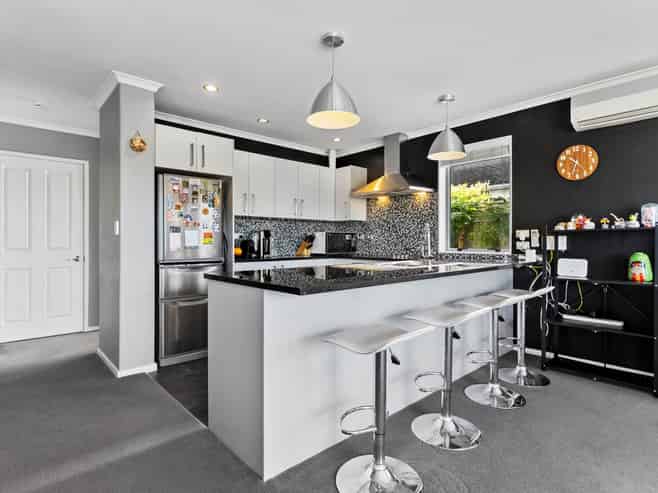 41 Buccaneer Court, Gulf Harbour