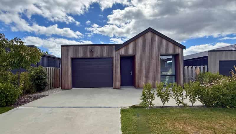 34 Obelisk Street, Wanaka